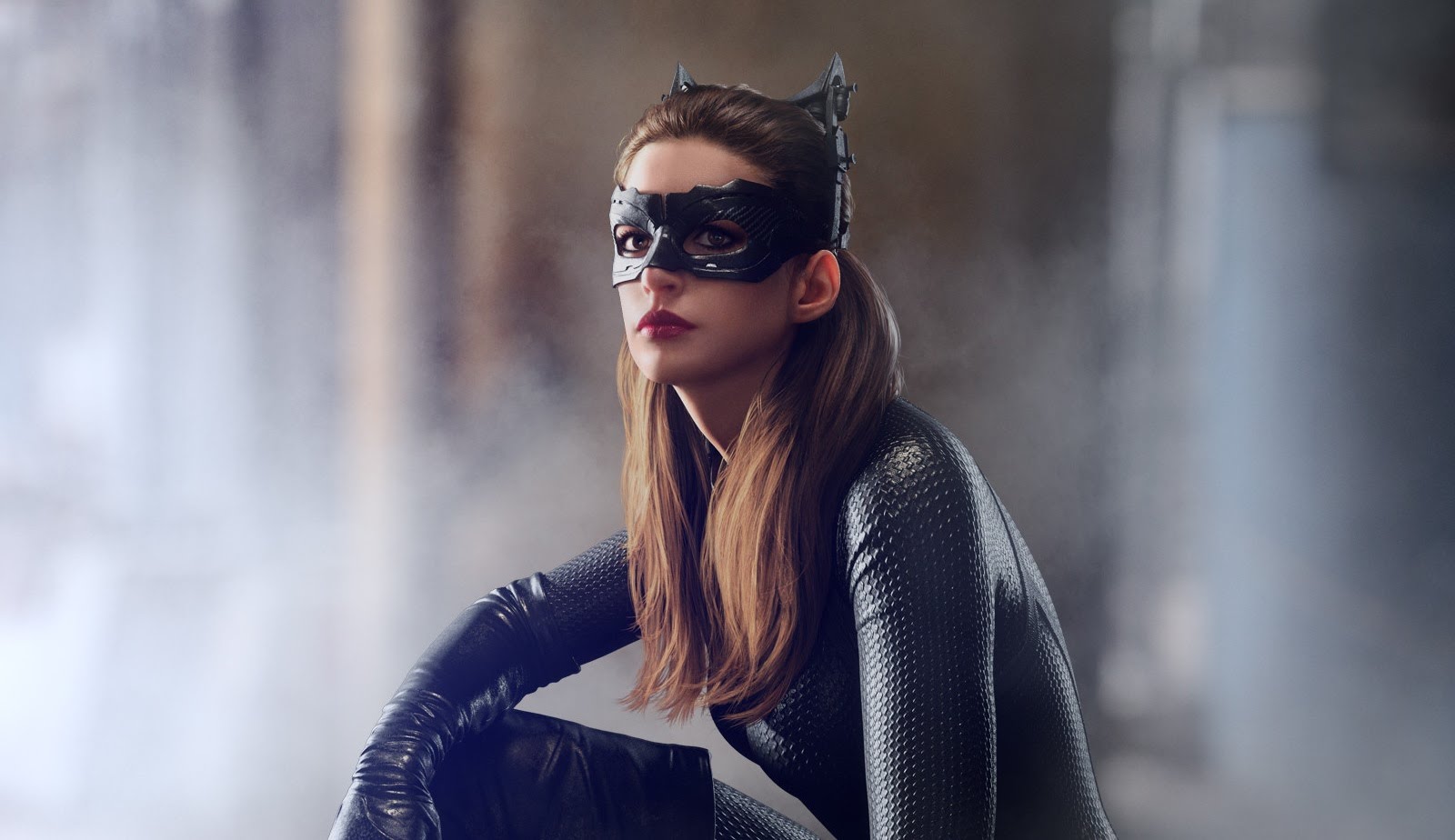 The+dark+knight+rises+catwoman+anne+hathaway